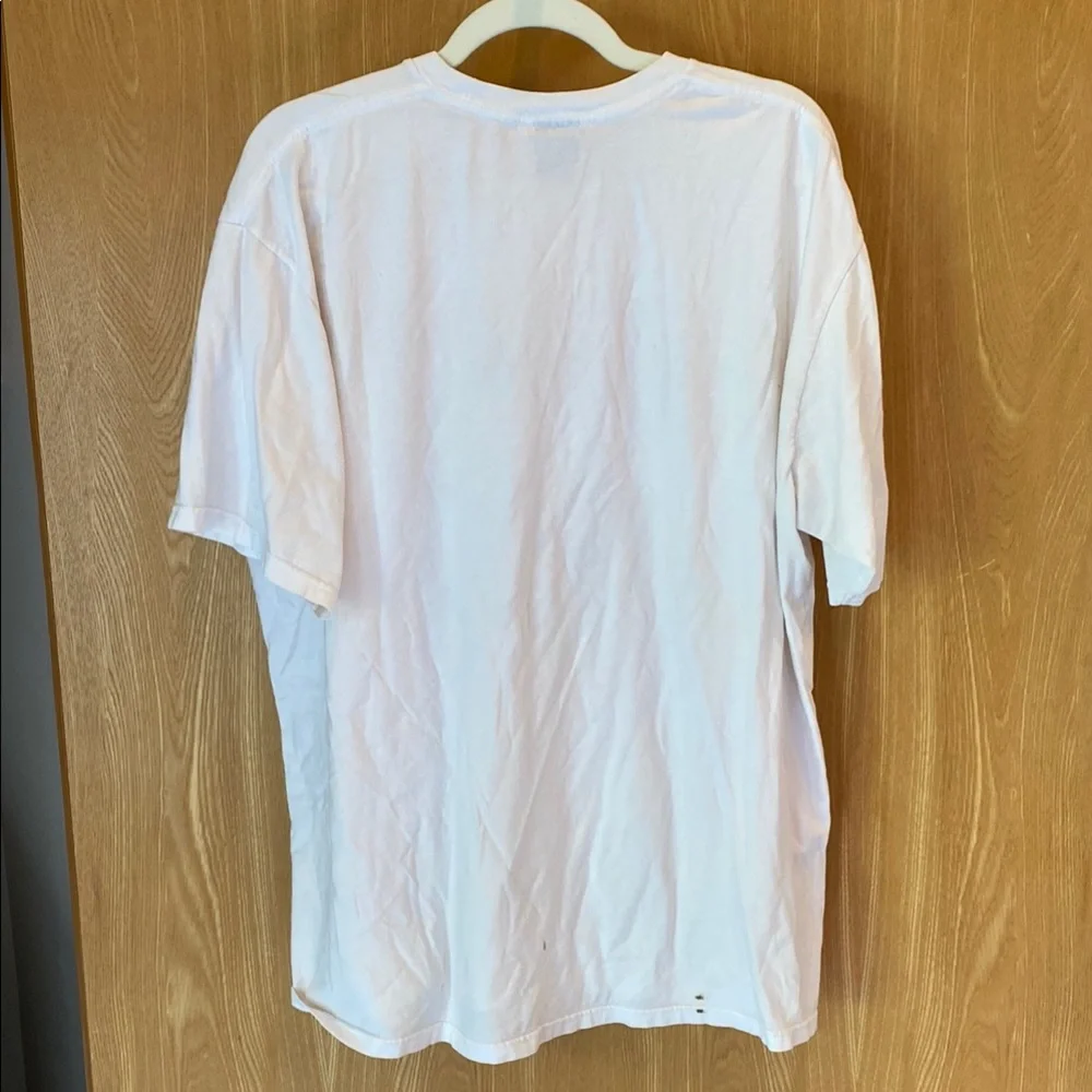 Stussy White Short Sleeve Tee with Bold Graphic Design - Picture 4 of 5